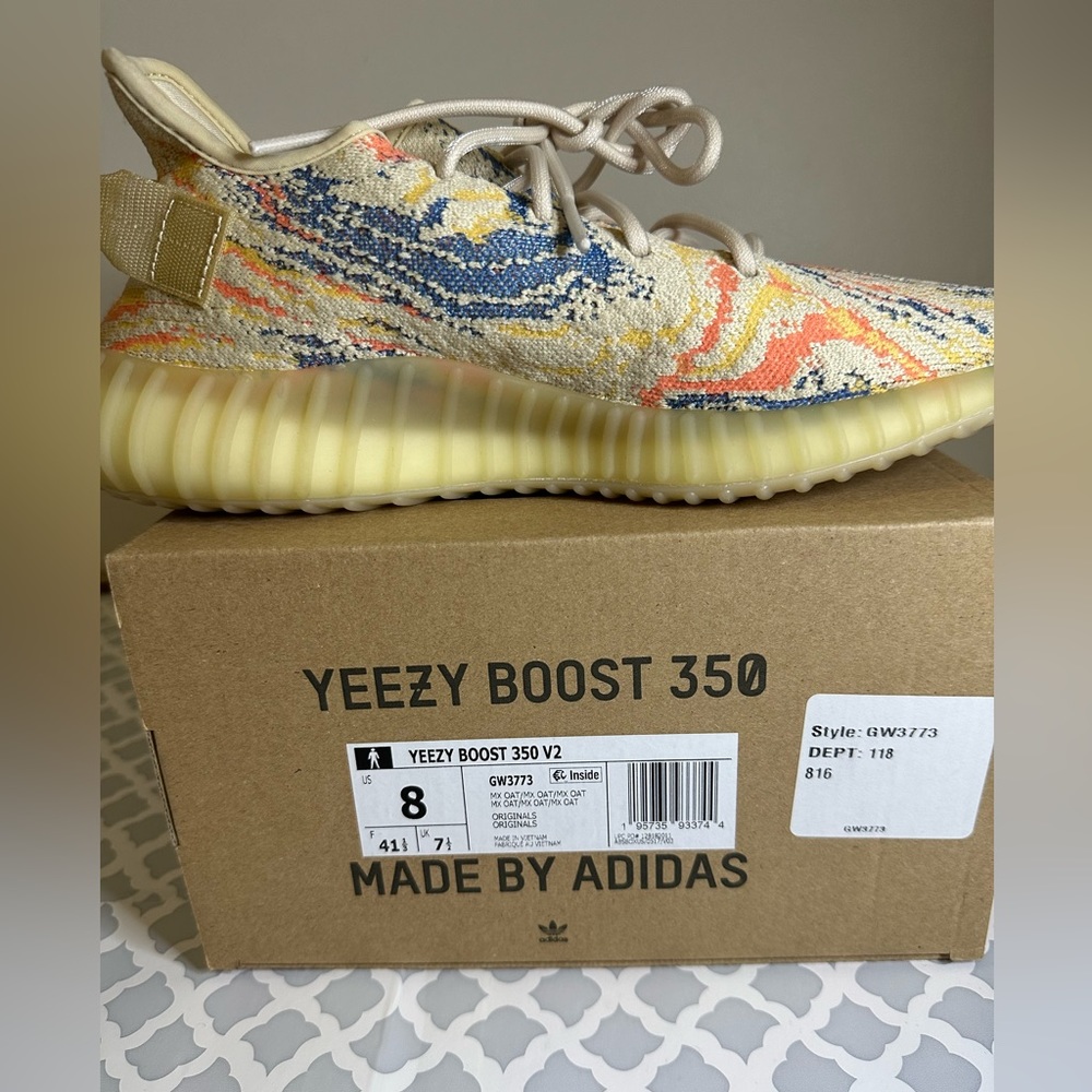 adidas Yeezy Boost 350 V2 Oat - Picture 5 of 8